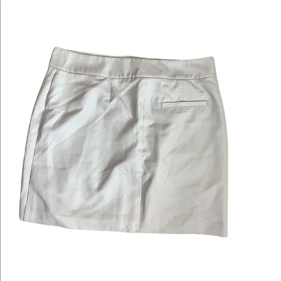 Izod Golf Skort   - Picture 3 of 4